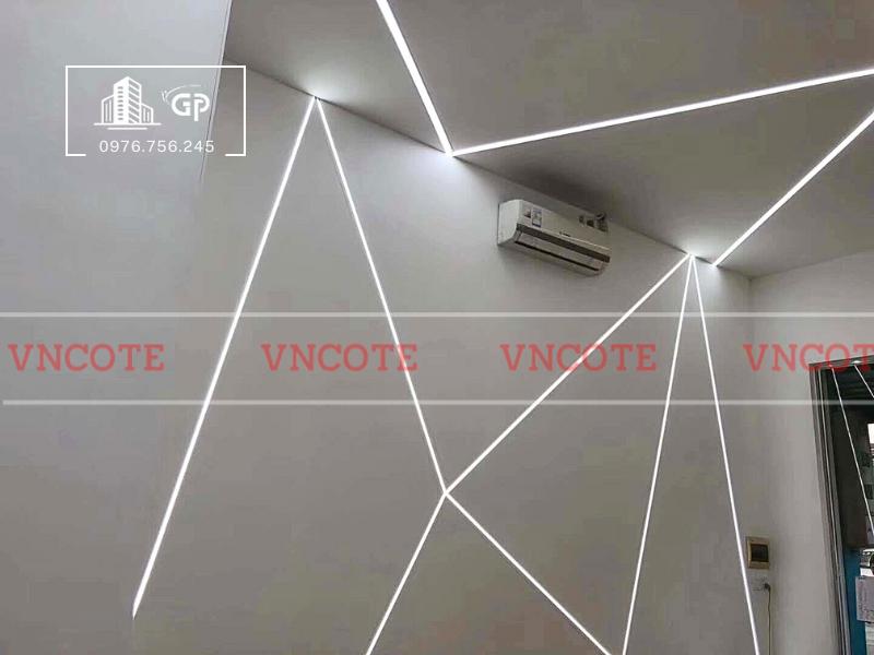 hinh-anh-thi-cong-thanh-nhom-den-led-CL-10W