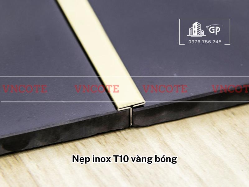 Hình ảnh thi công nẹp inox T10 vàng bóng