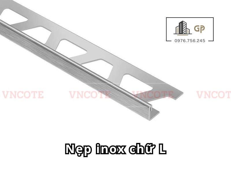 nep-inox-bo-goc-canh-ôp-lat