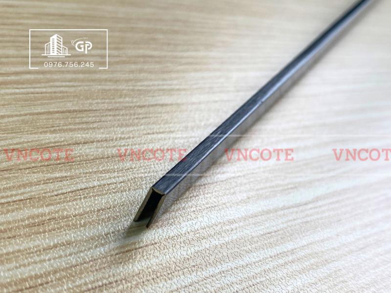 hinh-anh-nep-inox-u3-den-xuoc