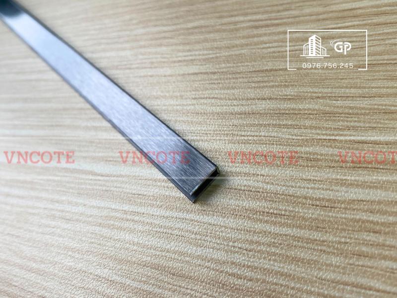 hinh-anh-nep-inox-u3-den-xuoc