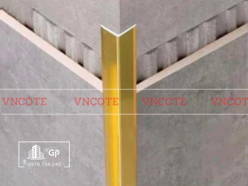 Nẹp nhôm V20 vàng bóng