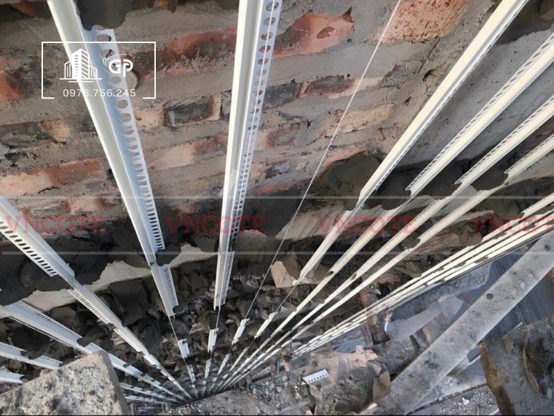 Nẹp nhựa tách khe vật liệu F10