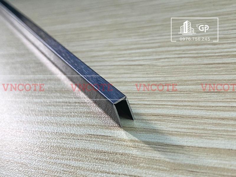 Nẹp inox chữ U5mm màu đen xước