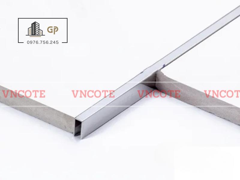 Nẹp inox chữ U5mm màu trắng bóng