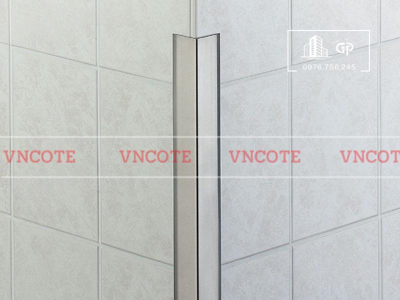 Nẹp inox chữ V20mm màu trắng bóng