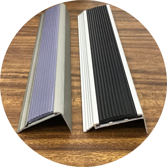 Nẹp chống trơn<br/>cầu thang