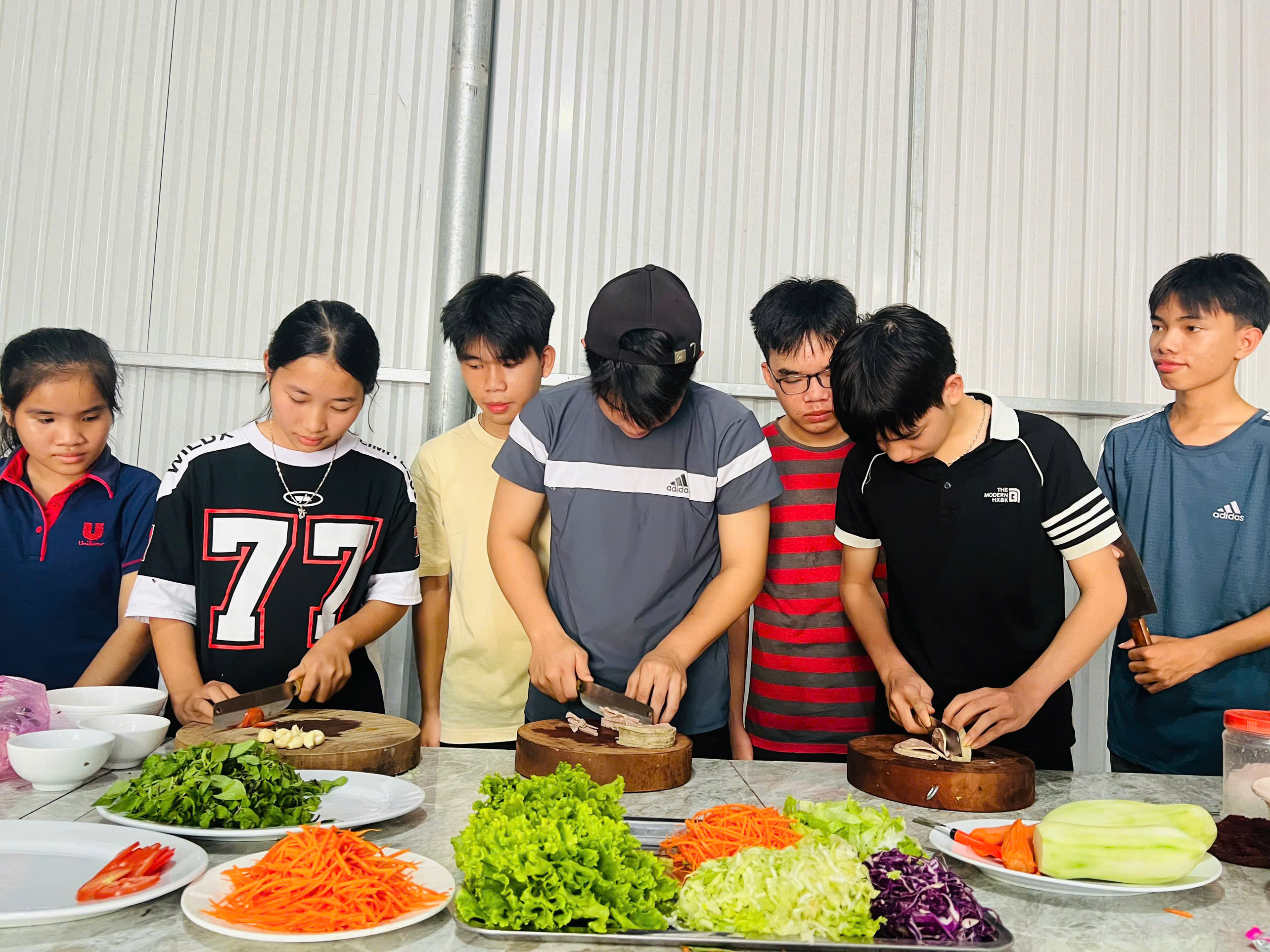 HÌNH ẢNH THỰC HÀNH NGHỀ TẠI TRƯỜNG TRUNG CẤP VIỆT ÚC