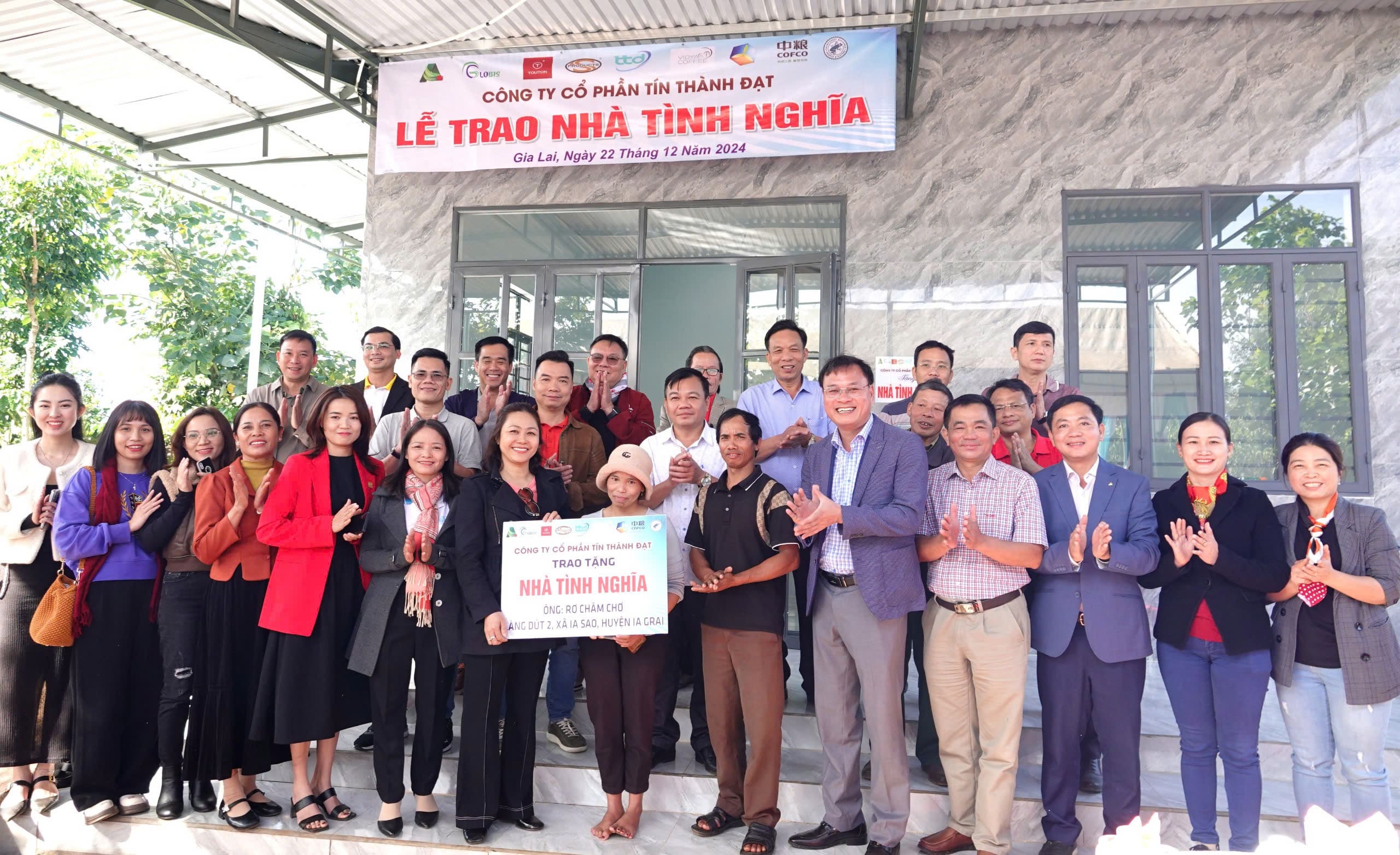 Công ty CP Tín Thành Đạt và đối tác trao 4 căn nhà tình nghĩa tại Gia Lai