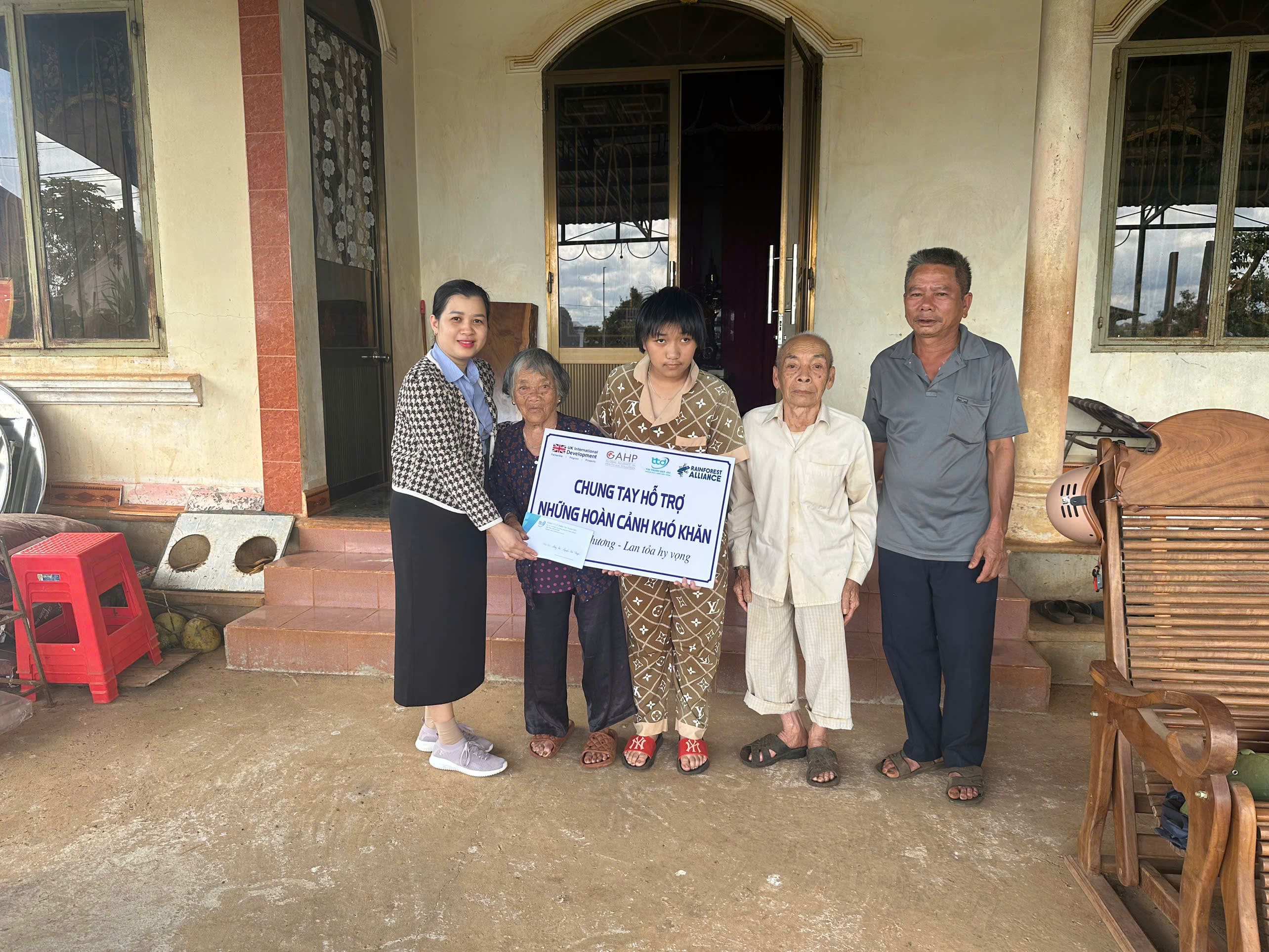 Hộ Nguyễn Văn Luyến