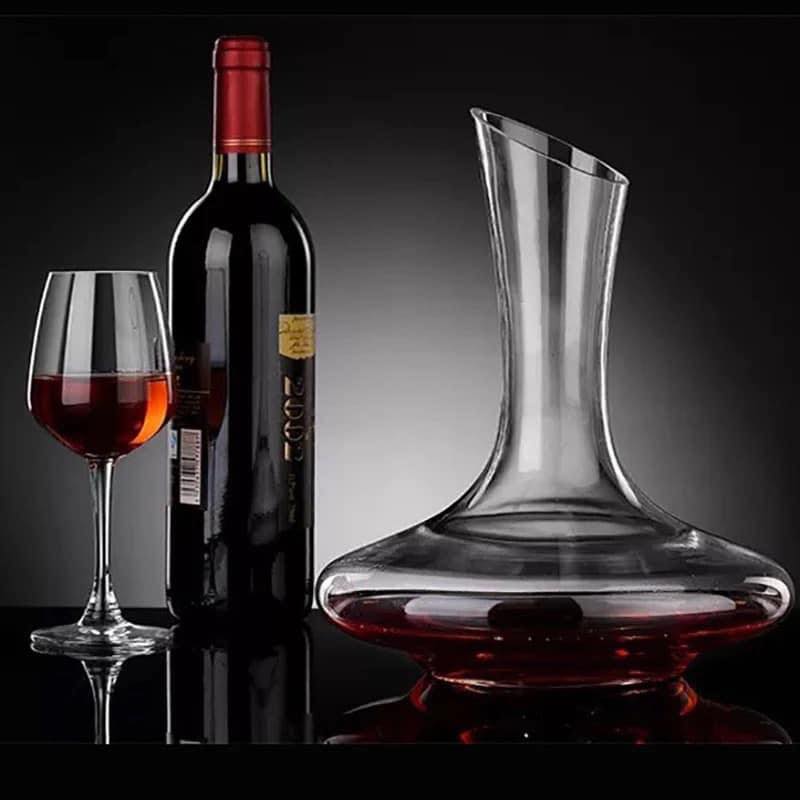 Bình Decanter: Khi vẻ đẹp chạm vào hương vị