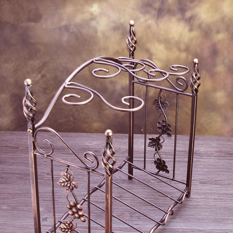 Kệ để RƯỢU NT051 để 4 chai và treo 2ly