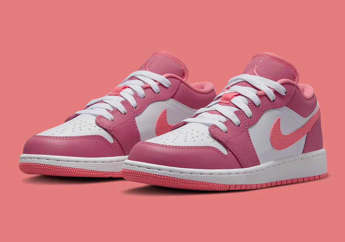 Air Jordan 1 Low Desert Berry