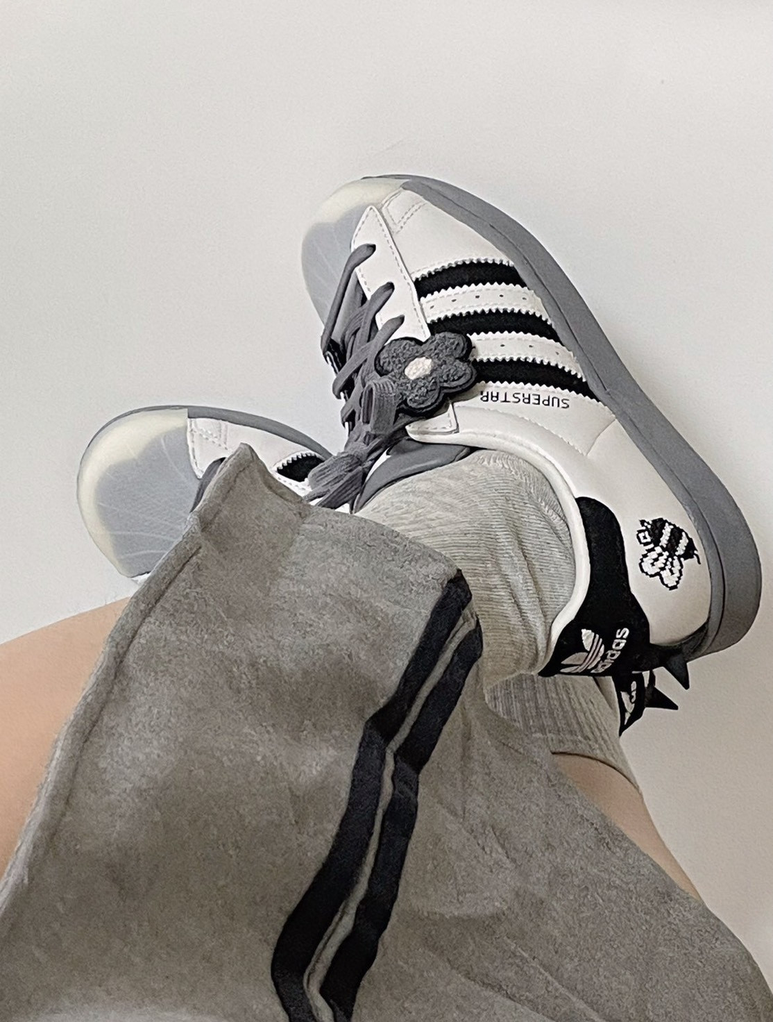 Melting Sadness x Superstar "Bee"