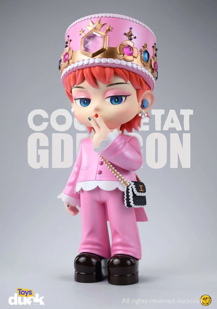 Superstar Duck Toys GD2024 MAMA Awards G Dragon PVC Figure
