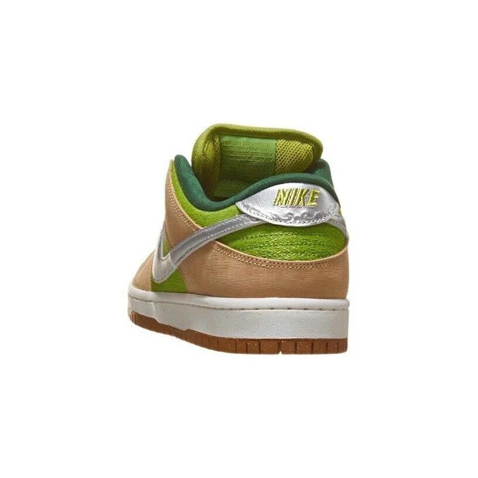 Nike SB Dunk Low Pro Escargot Dinner Plate