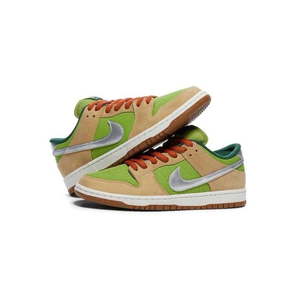 Nike SB Dunk Low Pro Escargot Dinner Plate