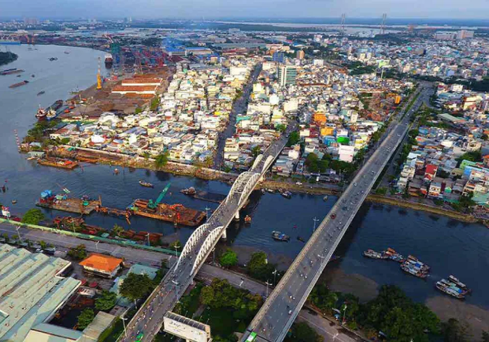 Phú Nhuận là nơi có mật độ dân cư cao, tuyến đường đông người qua lại