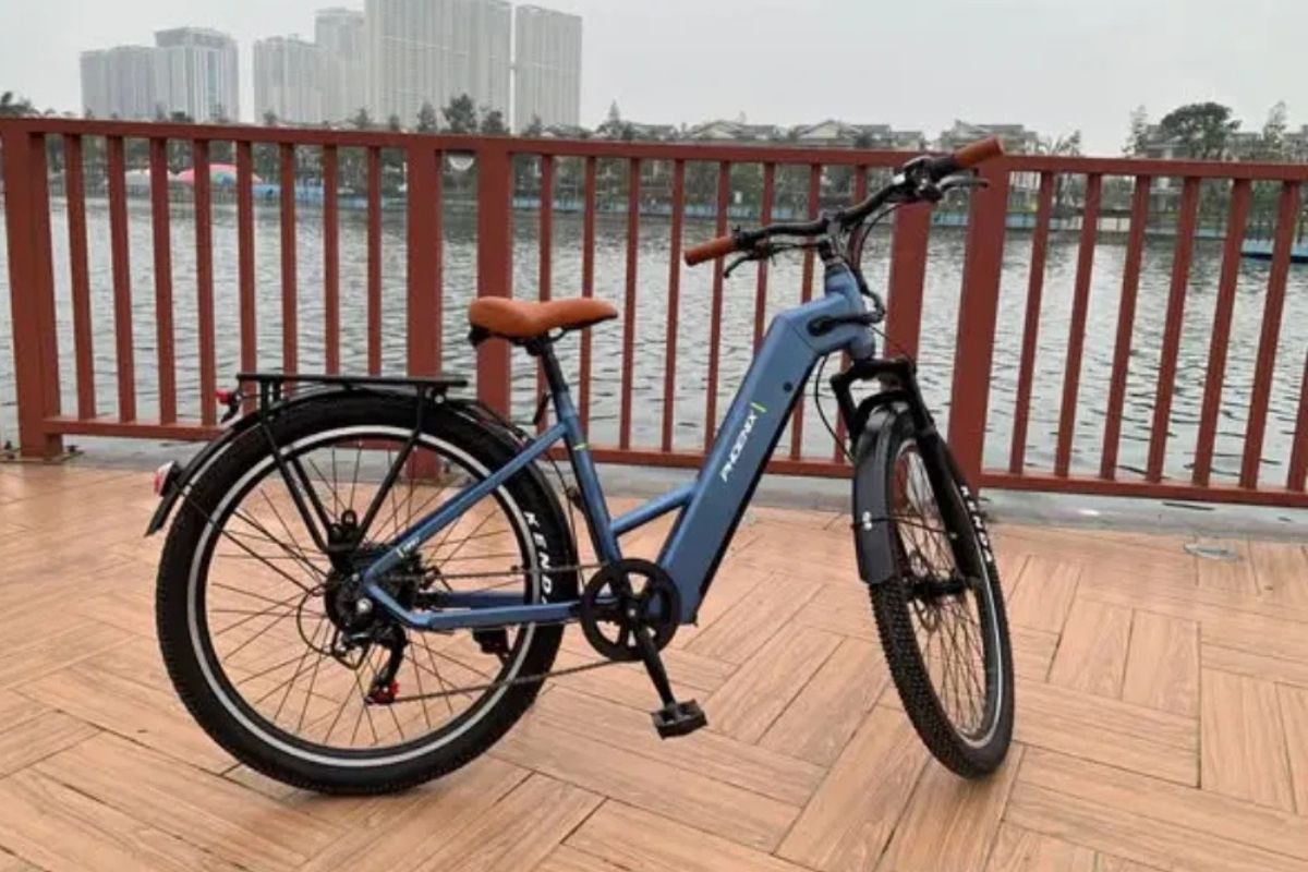Vì thiết kế khung thấp nên rất dễ bước