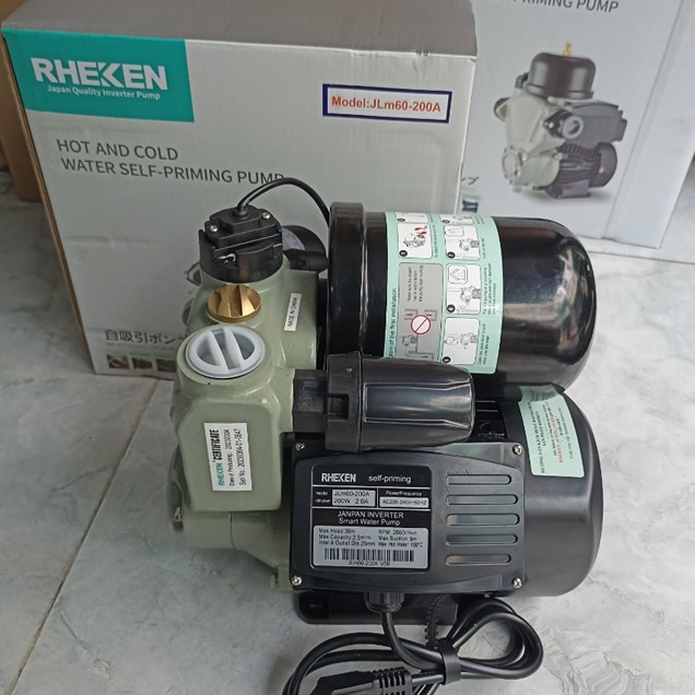 Máy bơm tăng áp Rheken JLM80-800A (800w)