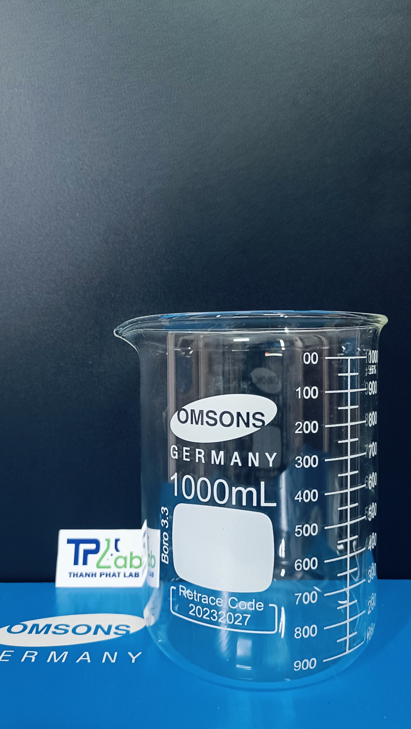 Cốc thủy tinh 1000ml có mỏ, chia vạch, Hãng OMSONS GERMANY