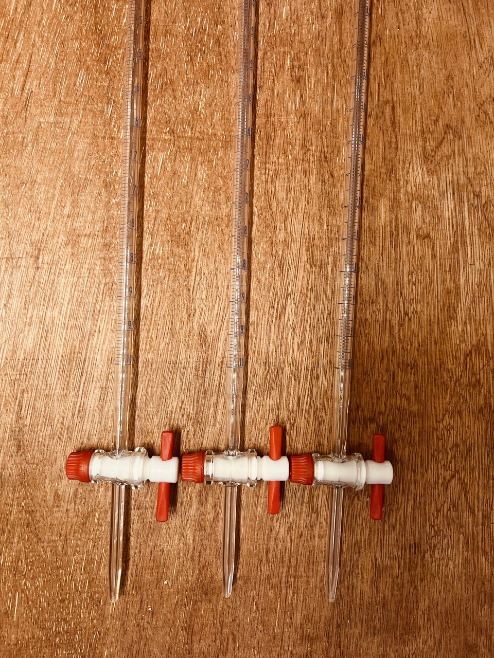 Buret thủy tinh khóa nhựa PTFE 10ml, Class A, Hãng OMSONS GERMANY