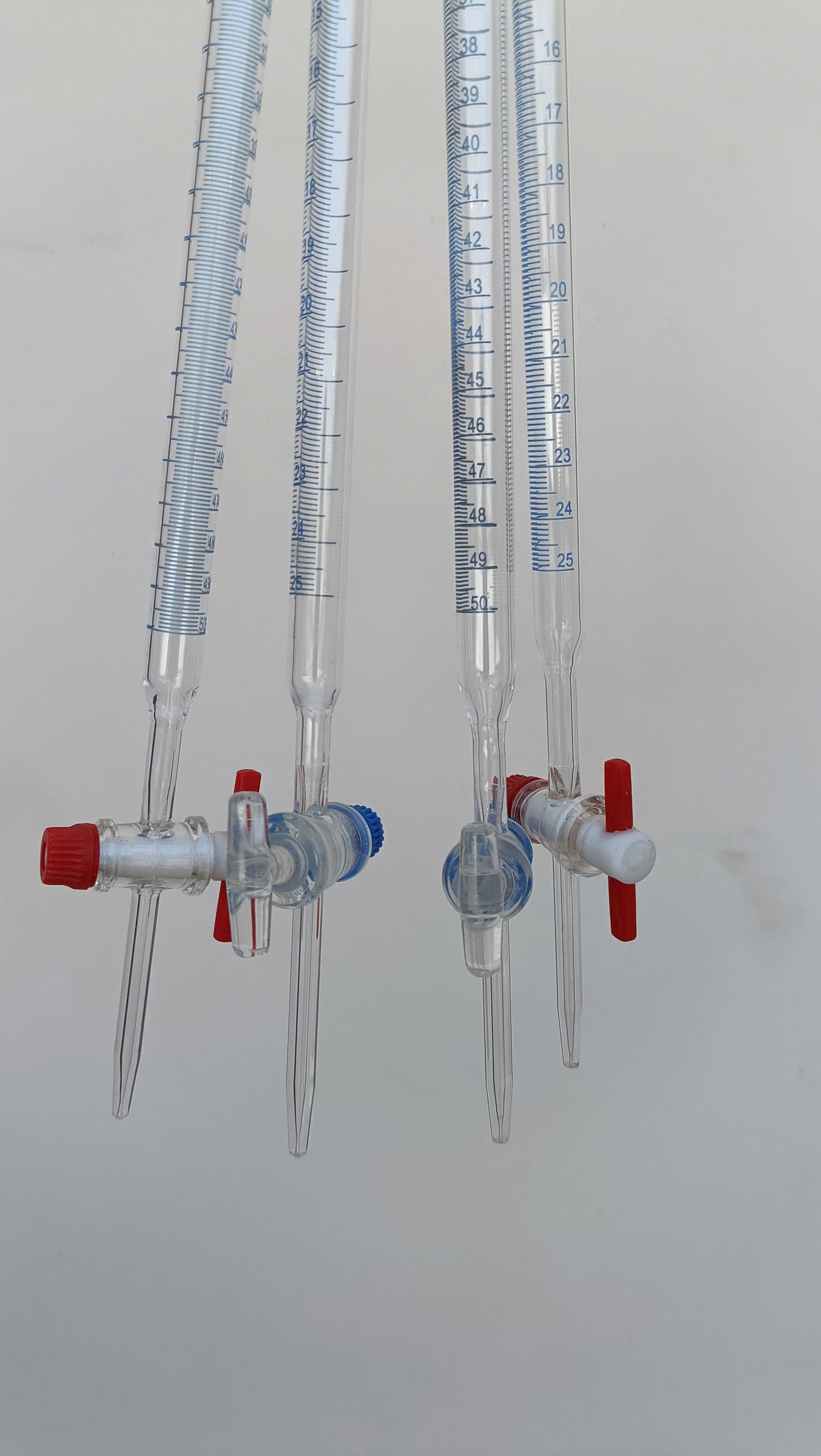 Buret thẳng khóa nhựa PTFE 25ml, Class B, Hãng OMSONS GERMANY