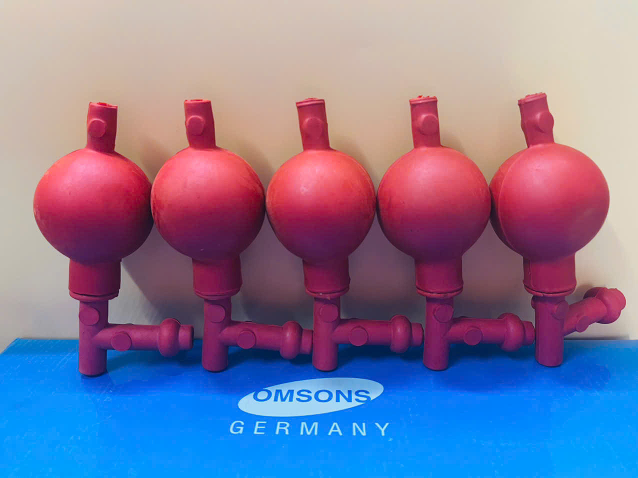 Quả bóp cao su 3 van, loại cao su thiên nhiên, Hãng OMSONS GERMANY