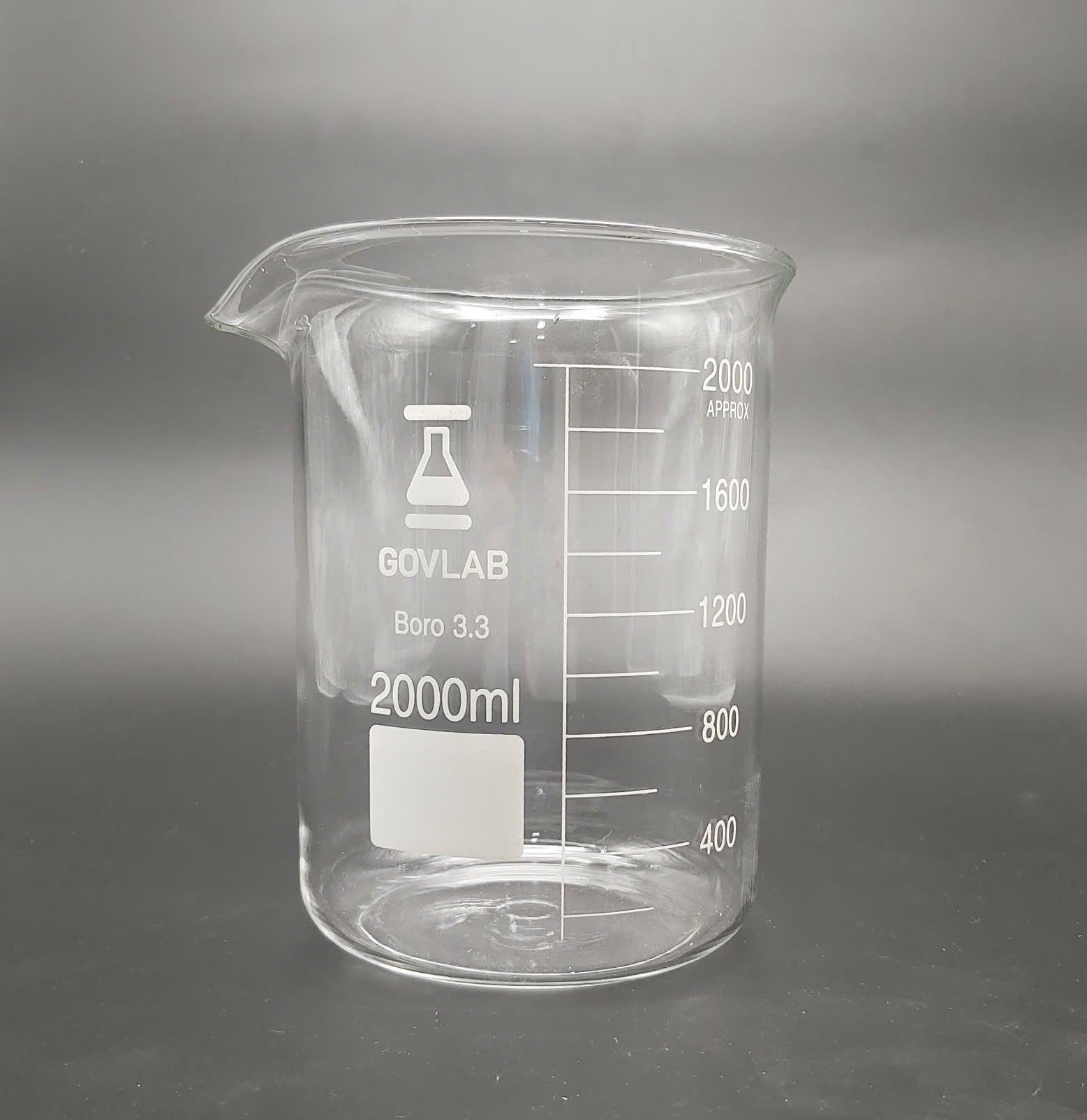 Cốc thủy tinh chia vạch 2000ml
