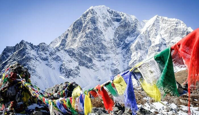 Những Điều Bạn Cần Biết Về Việc Trekking Lên Đỉnh Everest