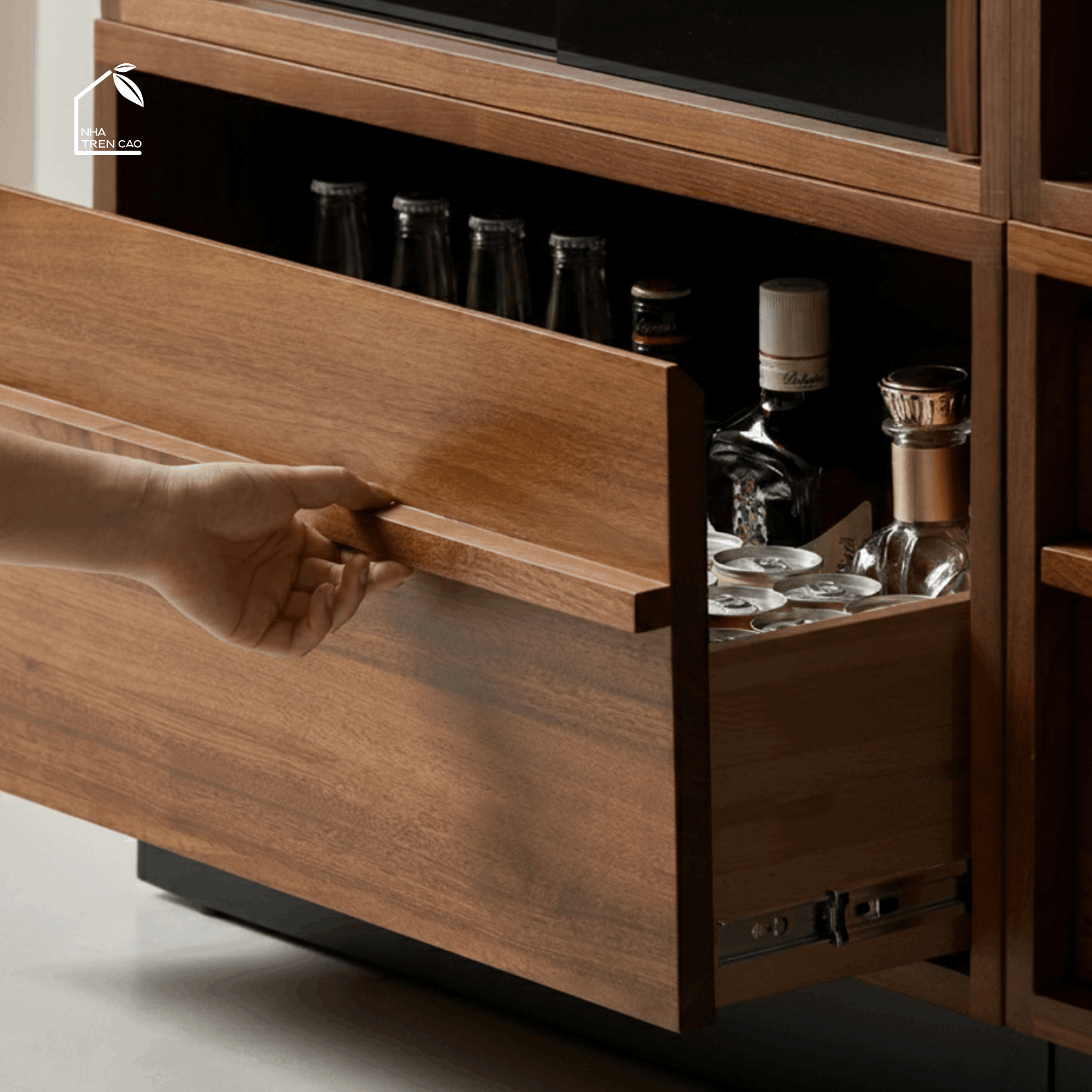 LINEA, TLT_019, Tủ lưu trư tối giản sang trọng, 140x38x80cm, Plywood phủ Veneer, Nội thất Nhà trên cao