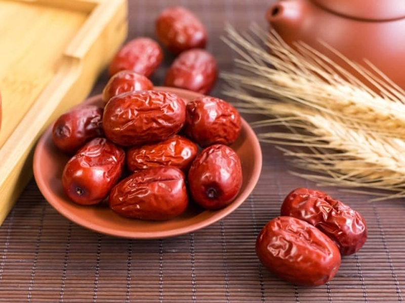 Vận chuyển táo đỏ từ Trung Quốc về Việt Nam – Giải pháp logistics an toàn cho thực phẩm khô truyền thống