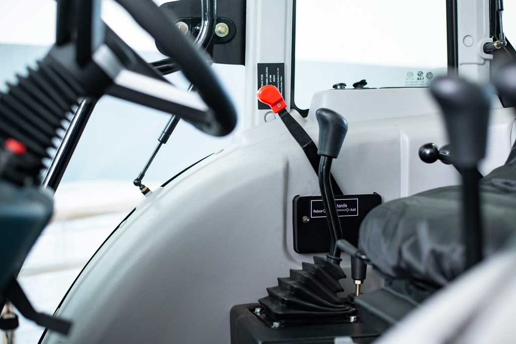 WD704F AC cabin (70hp)