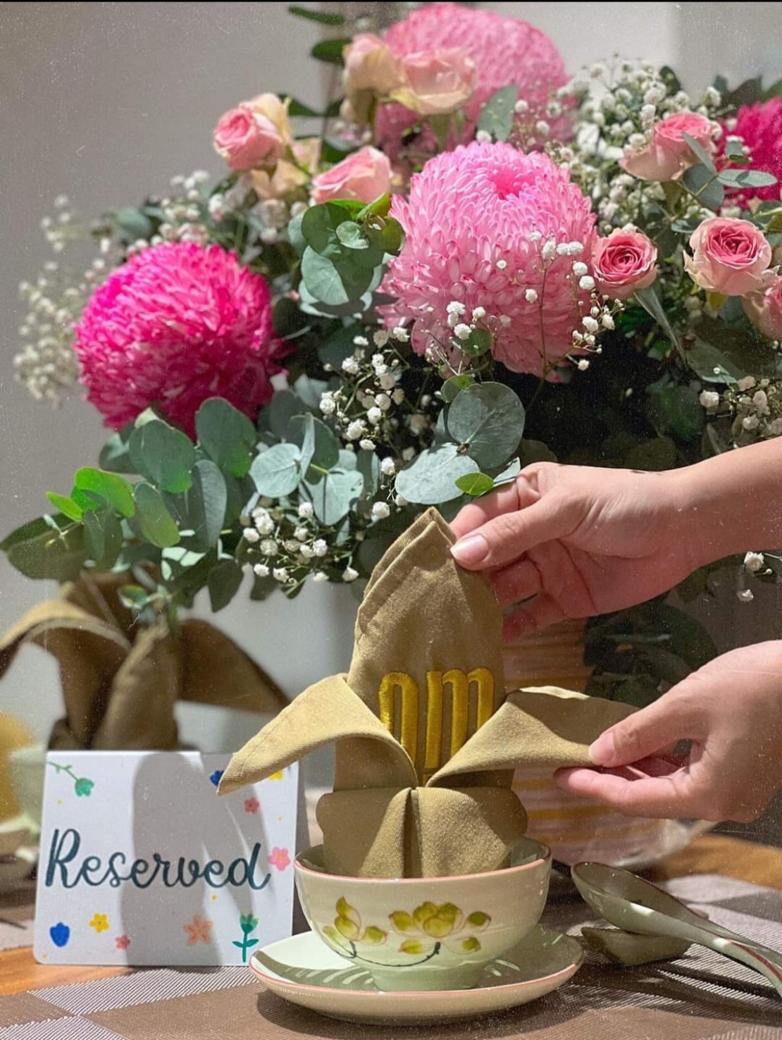 Trải Nghiệm Ẩm Thực Thực Dưỡng Độc Đáo Tại Om Eatery