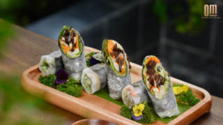 Cuốn Rong Biển Tại OM Eatery: Hương Vị Thiên Nhiên Tươi Mát / Seaweed Rolls at OM Eatery: A Refreshing Taste of Nature