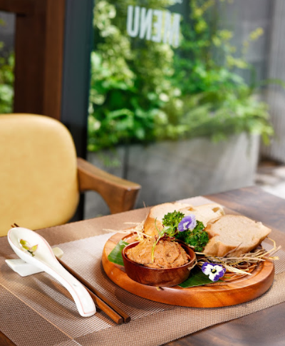 Pate Hoa Nghệ Tây – Giao thoa hương vị, tỏa sáng sức khỏe ( Pate Hoa Nghệ Tây – A Convergence of Flavors, Shining with Health )