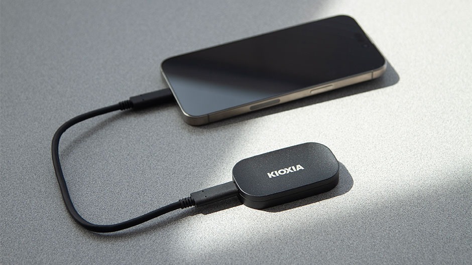 Ổ cứng di động SSD KIOXIA EXCERIA PLUS G2 Portable 2TB upto 1050MB/s LXD20K002TG8 - bảo hành 3 năm