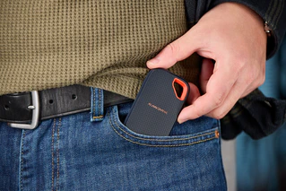 Ổ cứng di động SSD Sandisk Extreme Portable 1TB up to 2000MB/s SDSSDE70-1T00-G25 - Bảo hành 5 năm