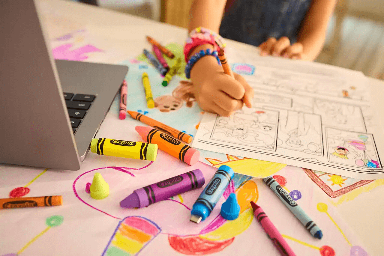 USB 3.2 SanDisk Flash Drive Crayola Type -C 128GB upto 300MB/s SDCZIC-128G-G46O màu vàng xoài - Bảo hành 5 năm