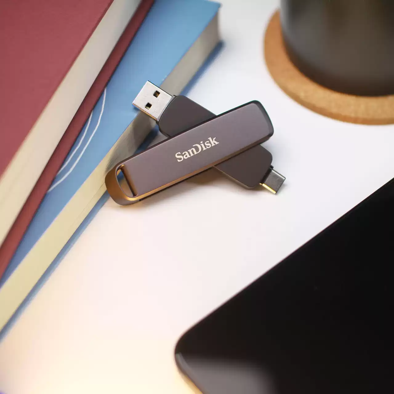 USB 3.2 Gen 2 SanDisk Extreme Pro Dual Drive SDDE1 2TB 400MB/s SDDDE1-2T00-G46 - Bảo hành 5 năm