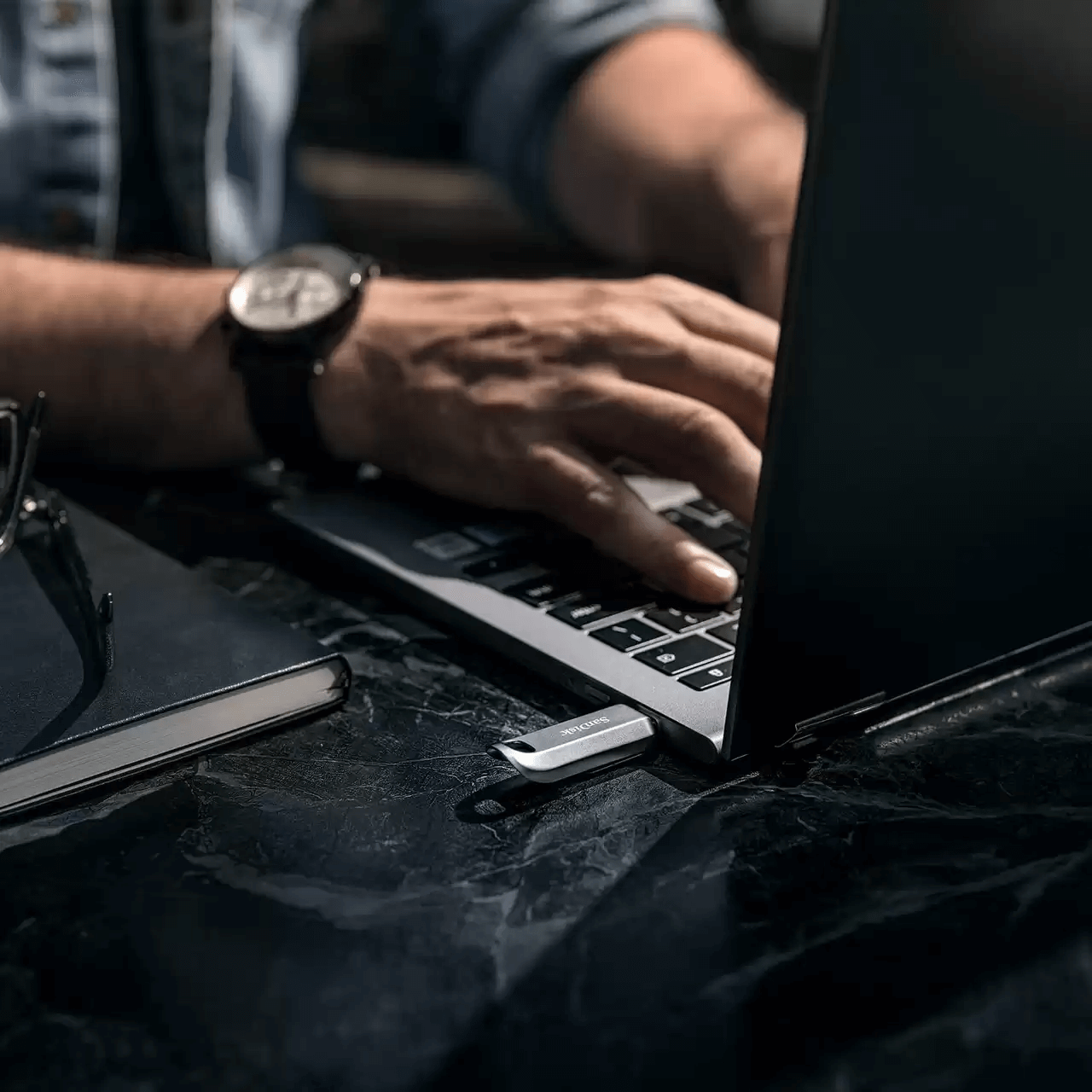 USB 3.2 Gen 1 SanDisk Ultra Flashdrives SDCZ75 128GB  400MB/s SDCZ75-128G-G46 - Bảo hành 5 năm