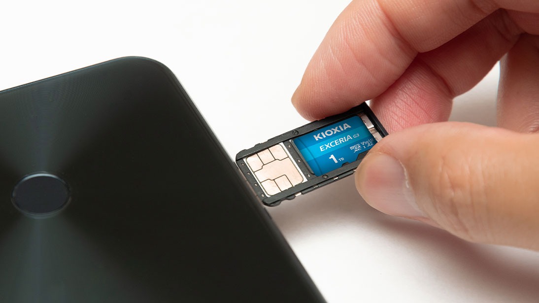 Thẻ nhớ MicroSD KIOXIA EXCERIA 128GB C10 UHS-I U3 V30 A2 upto 160MB/s LMEX3L128GG4 - Bảo hành 5 năm
