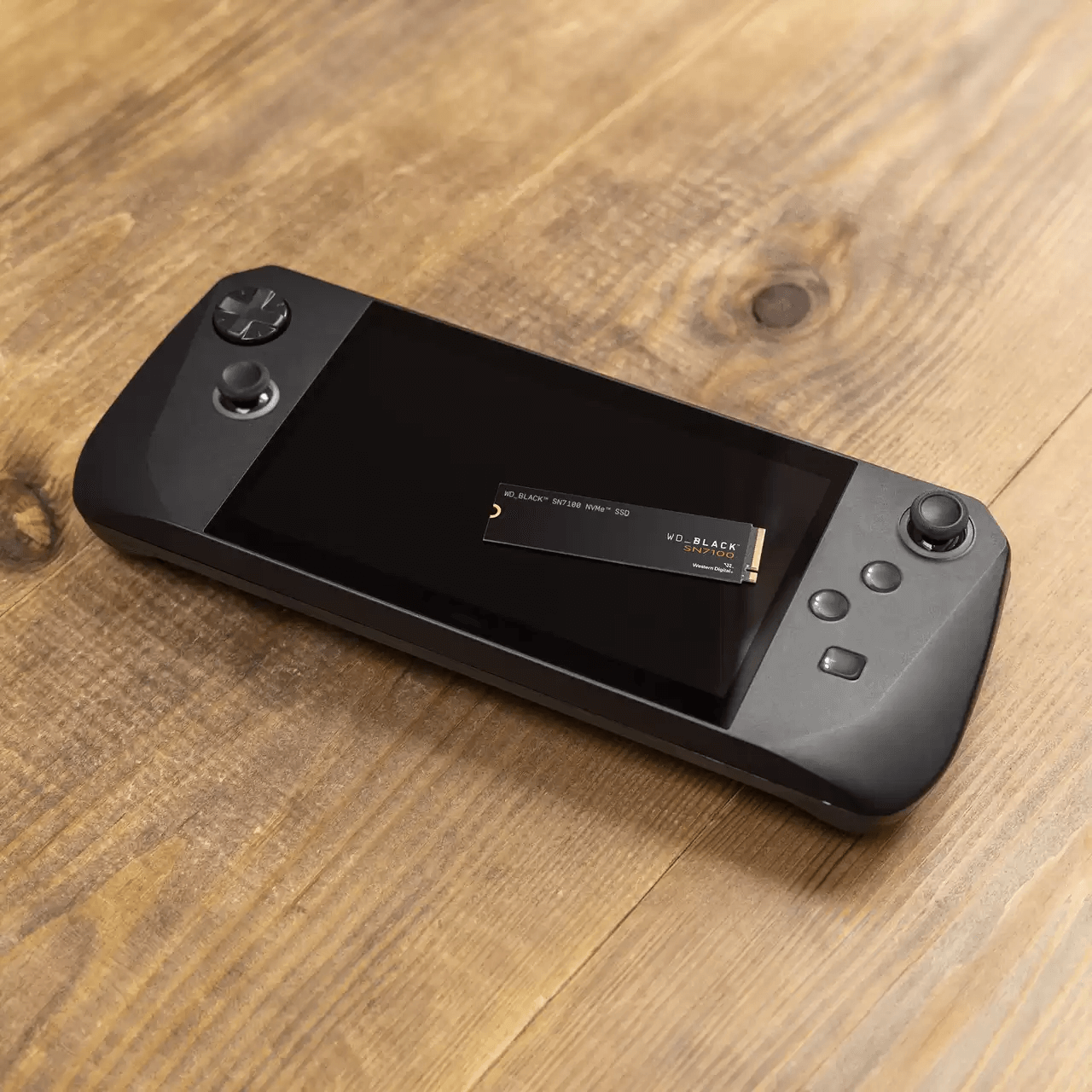 SSD gắn trong SSD WD 2TB Black SN7100 PCle Gen4x 4 NVMe M.2 WDS200T4X0E-00CJA0 - Bảo Hành 5 năm