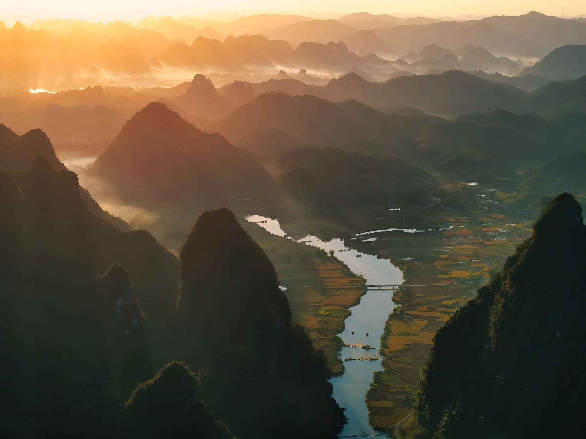 Gợi Ý Lịch Trình Phượt Hà Giang Cho Người Lần Đầu: Đi Đâu, Chuẩn Bị Gì Từ A-Z?