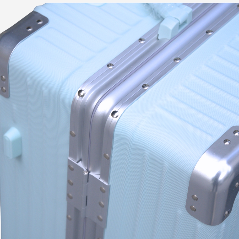 Vali khung nhôm 9066A khung viền nhôm cứng cáp