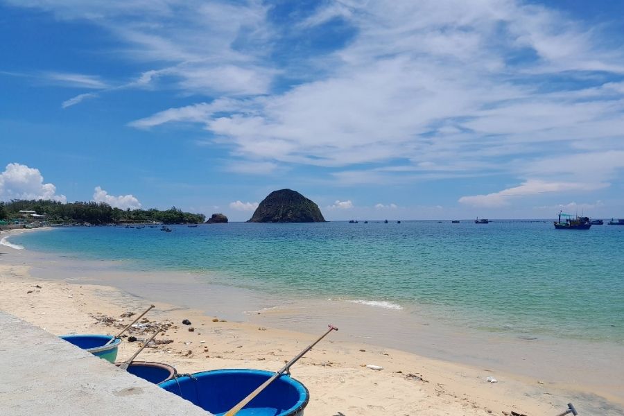 Bãi biển Biển Yến Phú Yên