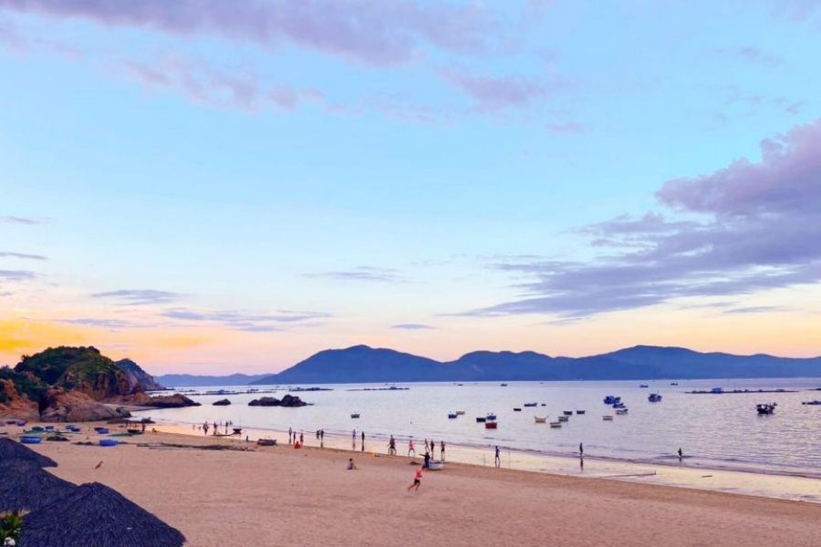 Top 10 bãi biển đẹp nhất Phú Yên