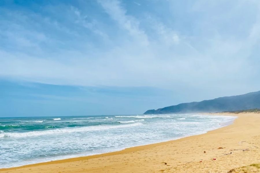 Bãi biển Hóc Chổ Phú Yên