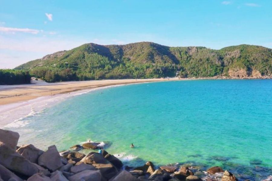 Khám phá vẻ đẹp của Bãi Nồm Phú Yên