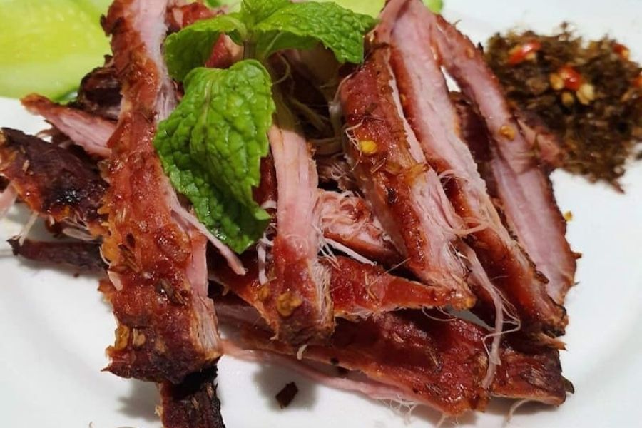 Đặc sản bò một nắng muối kiến vàng Phú Yên